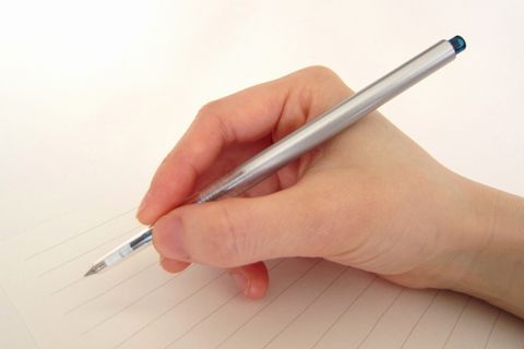 バースデーカードの書き方 文例もまとめて紹介 食う寝る暮らす